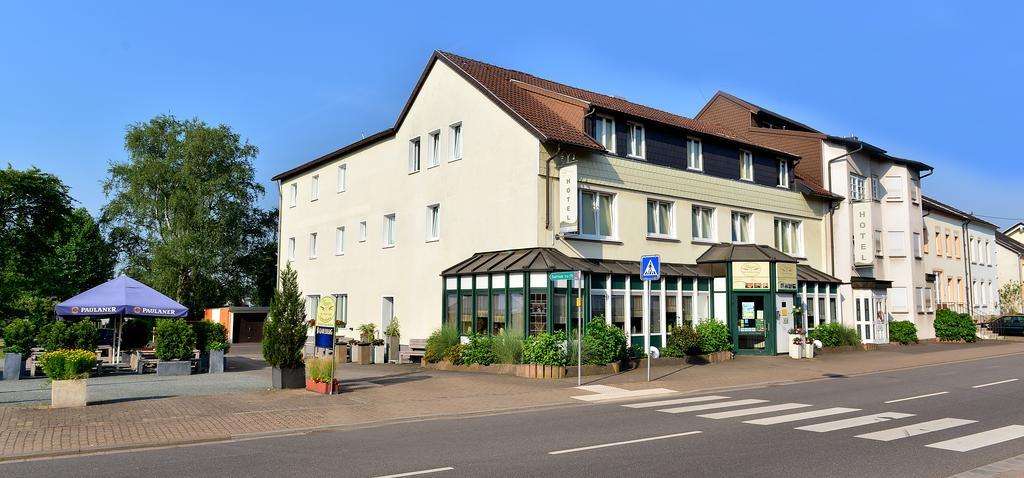 Hotel Maurer Saarwellingen Exterior photo